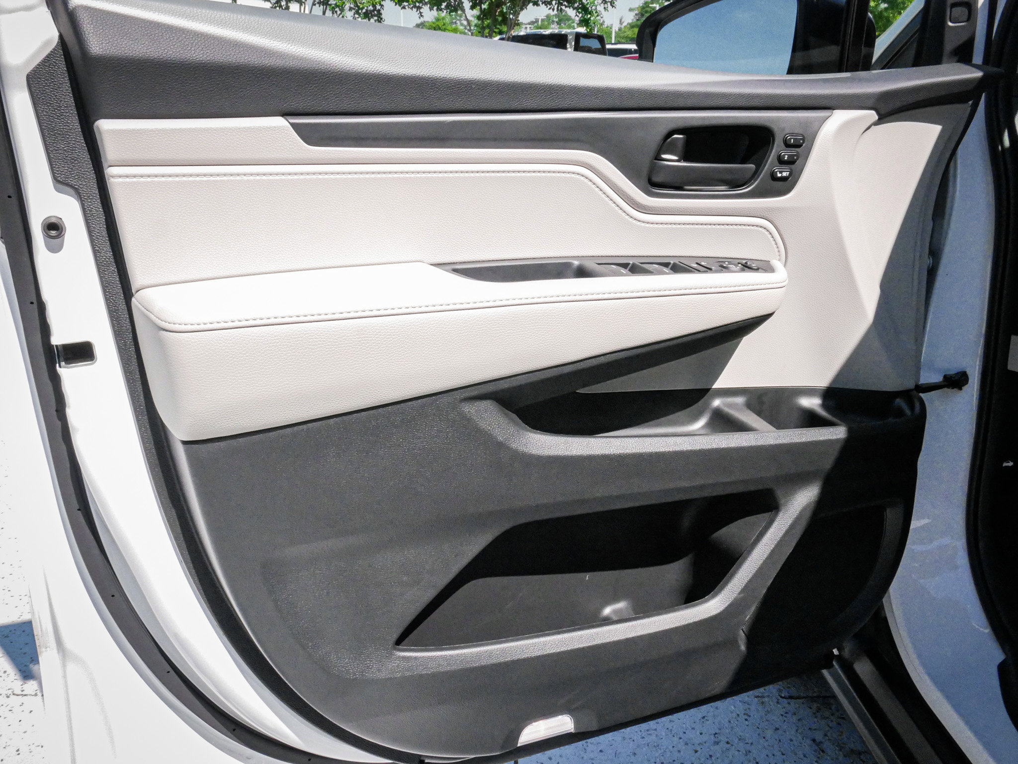 Used 2026 Honda Odyssey EX-L image 14