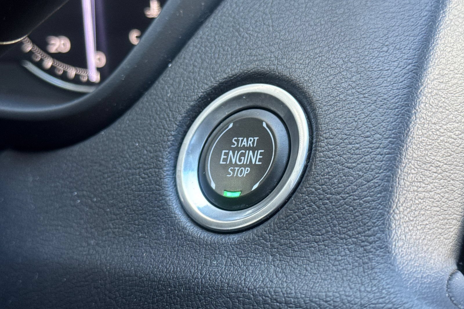 Used 2022 Cadillac XT4 Sport AWD/4WD image 33