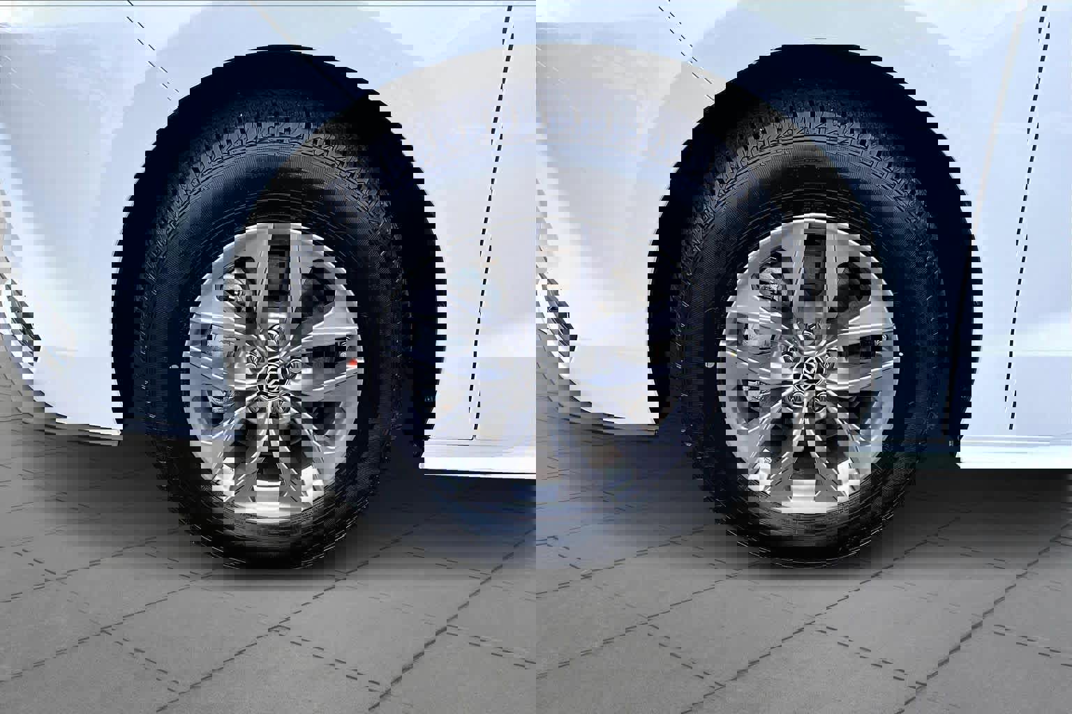 Certified 2023 Toyota Sienna LE image 10