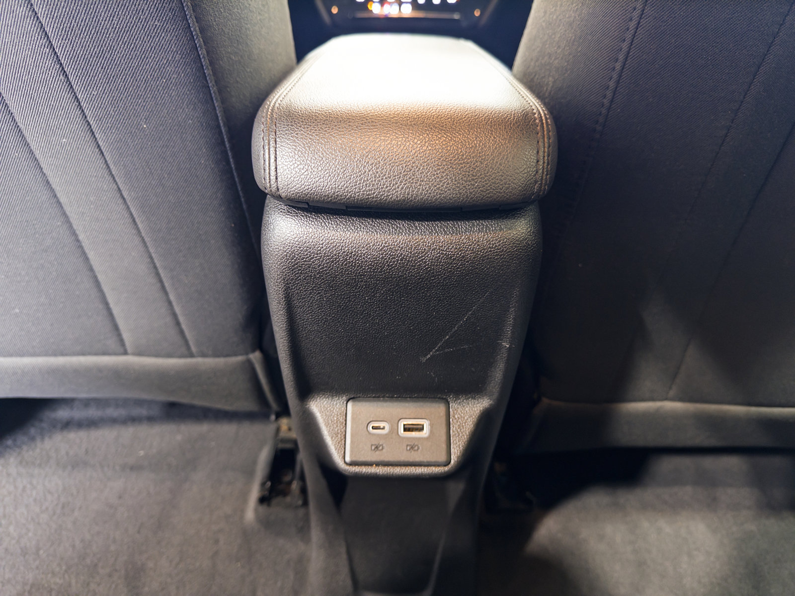 Used 2023 Chevrolet Bolt EUV LT FWD image 19
