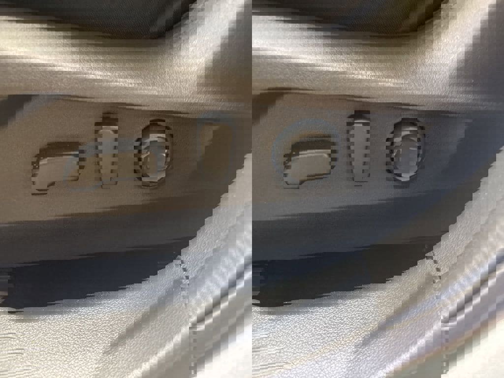 Used 2025 Subaru Legacy Premium image 15