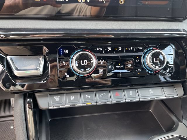 New 2026 GMC Sierra 2500 AT4 w/ AT4 Premium Plus Package AWD/4WD image 18