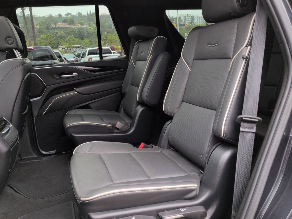 Certified 2023 Cadillac Escalade Sport w/ LPO, ONYX Package image 18