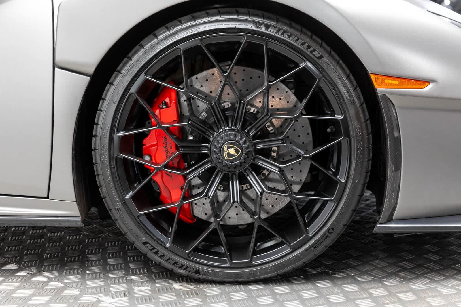 Used 2022 Lamborghini Huracan STO RWD image 56