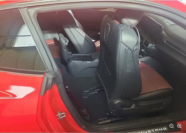 Used 2024 Ford Mustang GT Premium image 17