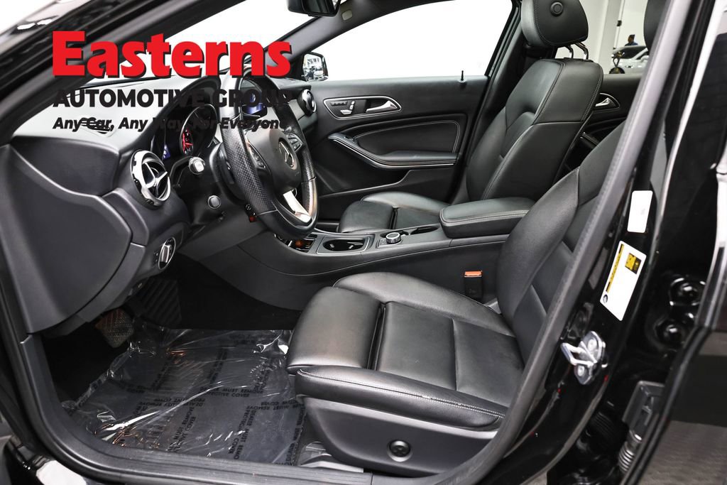 Used 2019 Mercedes-Benz GLA 250 4MATIC w/ Premium Package image 14