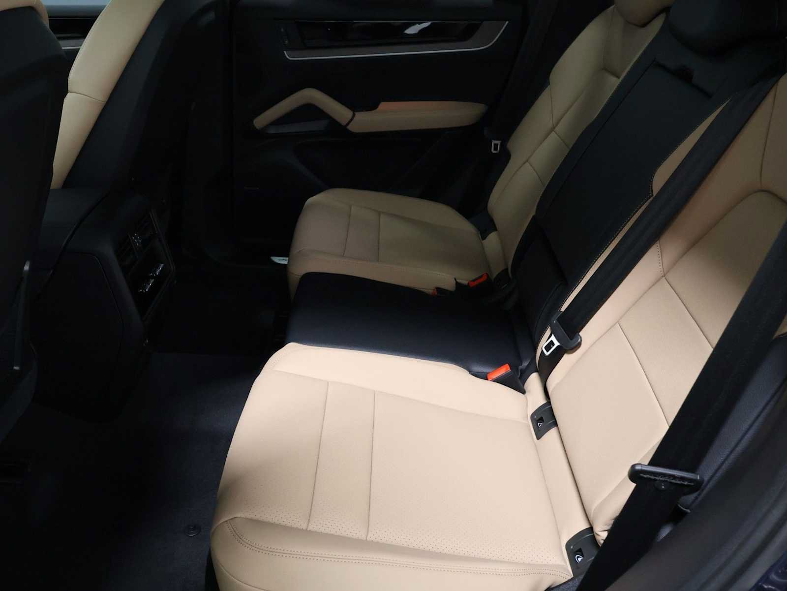 New 2026 Porsche Cayenne S AWD/4WD image 37