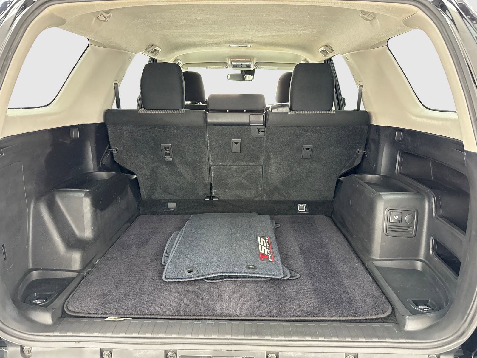 Used 2023 Toyota 4Runner SR5 AWD/4WD image 46
