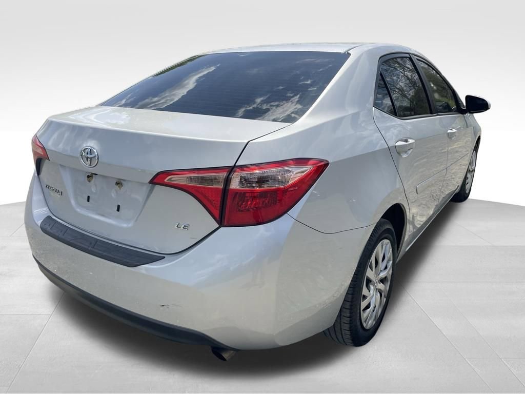 Used 2019 Toyota Corolla LE w/ Body Protection Package FWD image 9