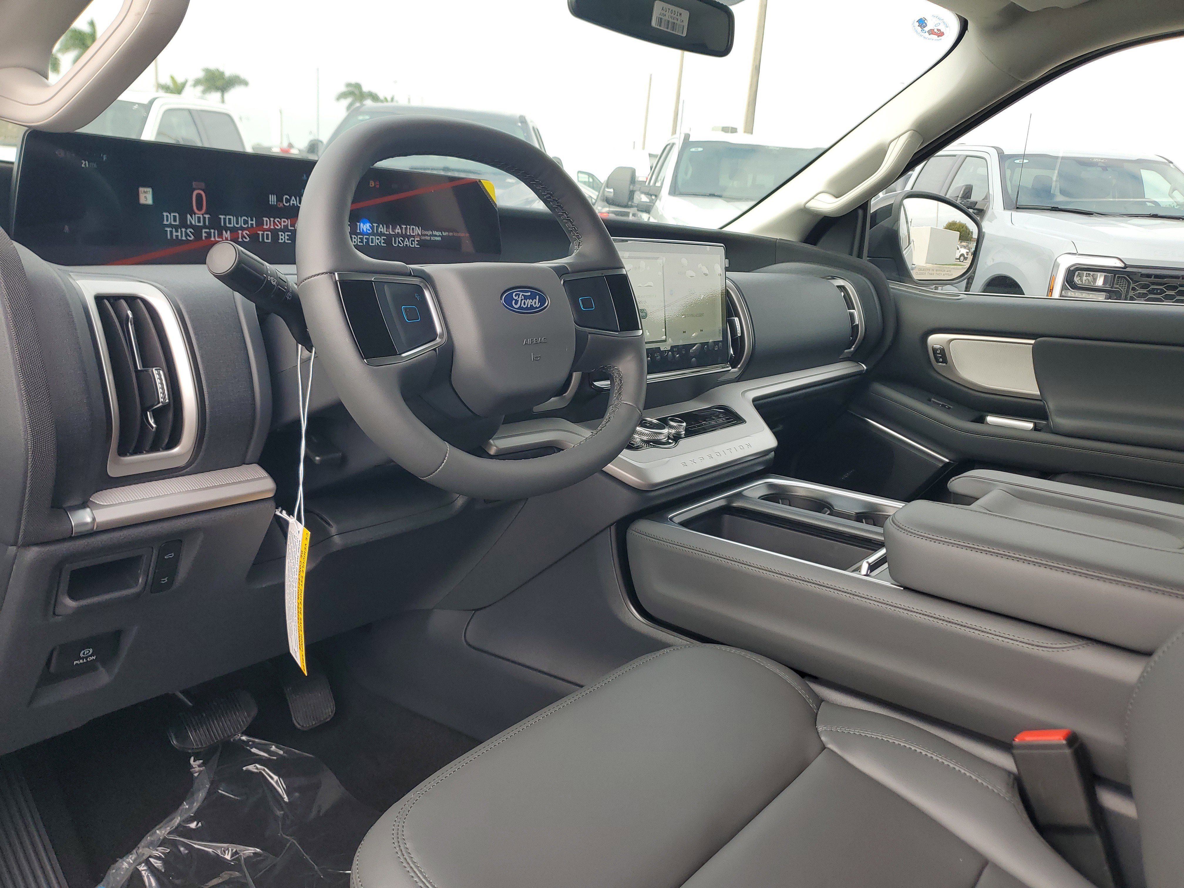 New 2026 Ford Expedition Active RWD image 9