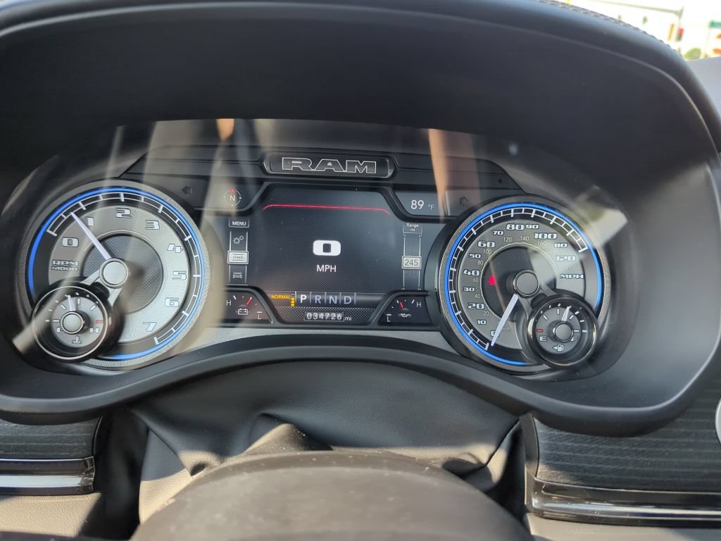 Used 2022 RAM 1500 Limited w/ Body Color Bumper Group AWD/4WD image 38
