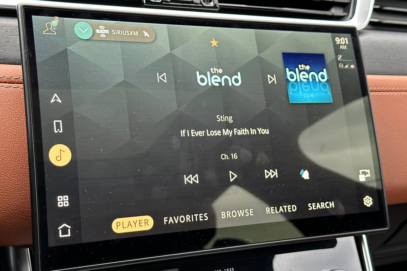 Used 2024 Jaguar XF R-Dynamic SE image 18