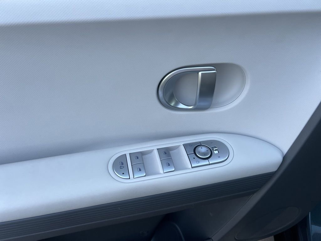 Used 2024 Hyundai Ioniq 5 SEL image 21