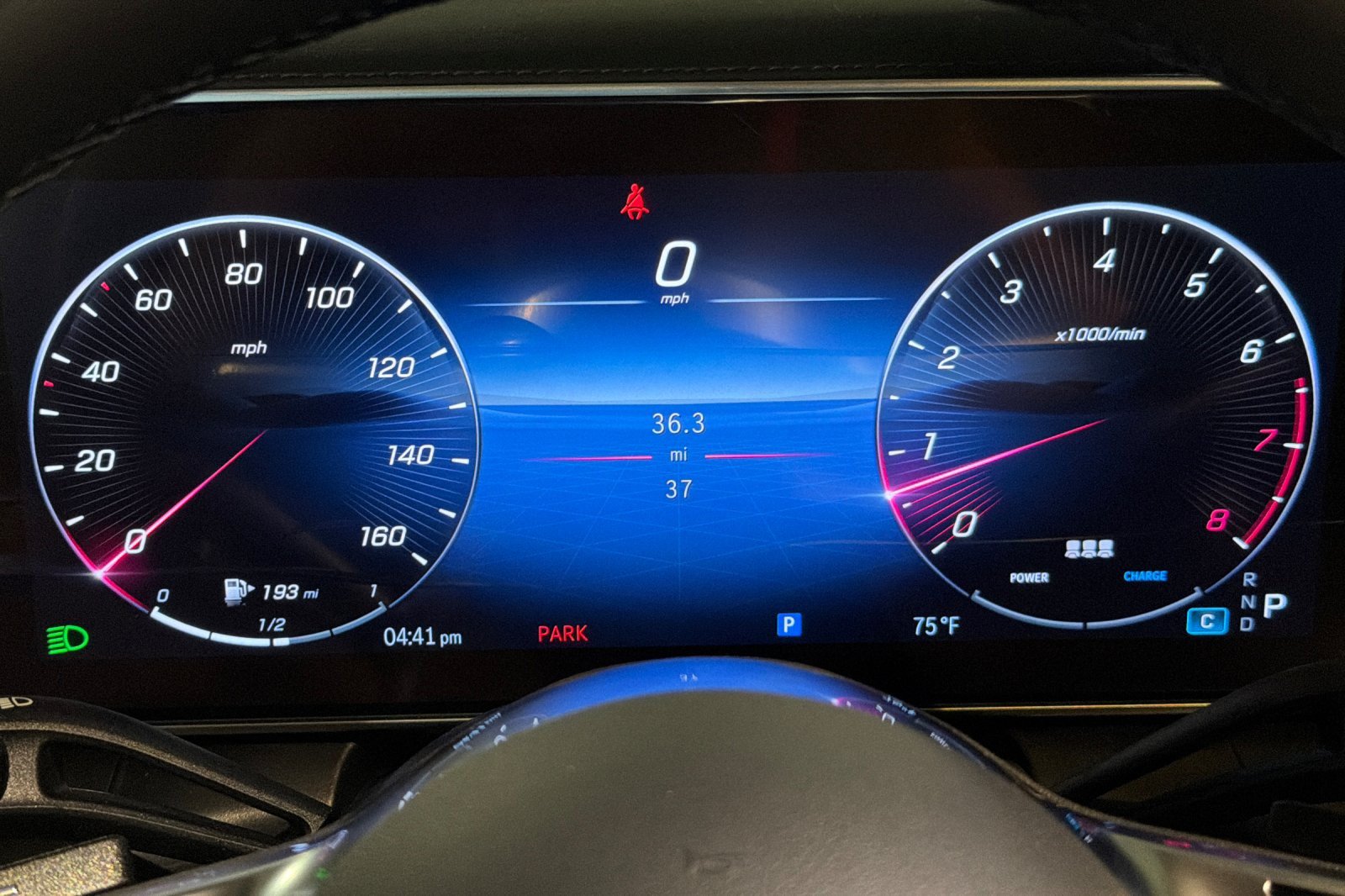 Used 2024 Mercedes-Benz GLC 300 image 23