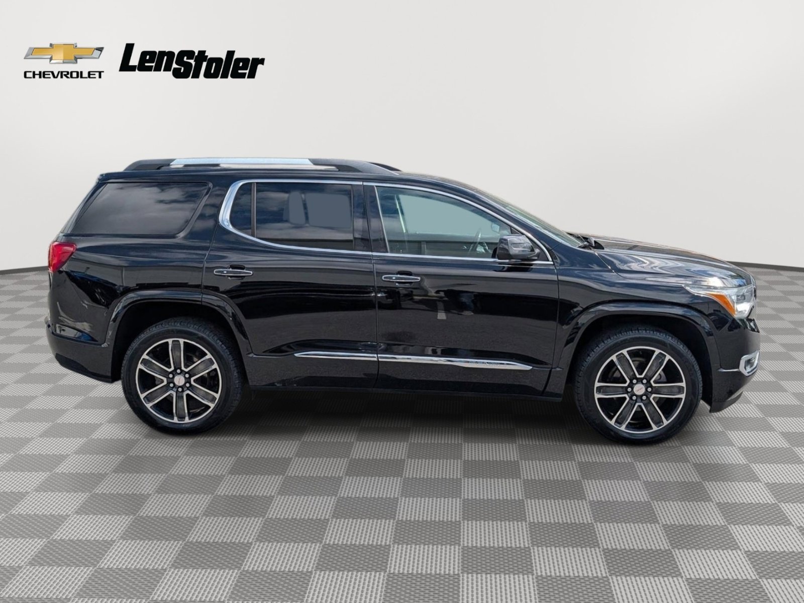 Used 2018 GMC Acadia Denali AWD/4WD image 6