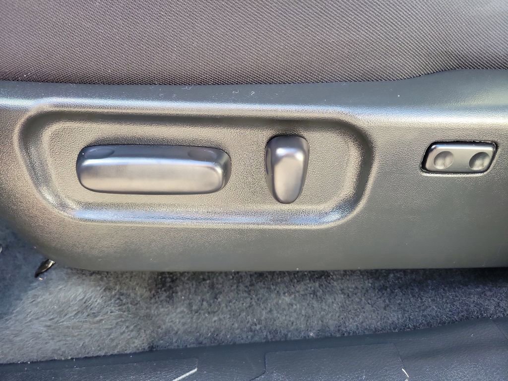 Used 2023 Toyota Tacoma TRD Sport AWD/4WD image 18