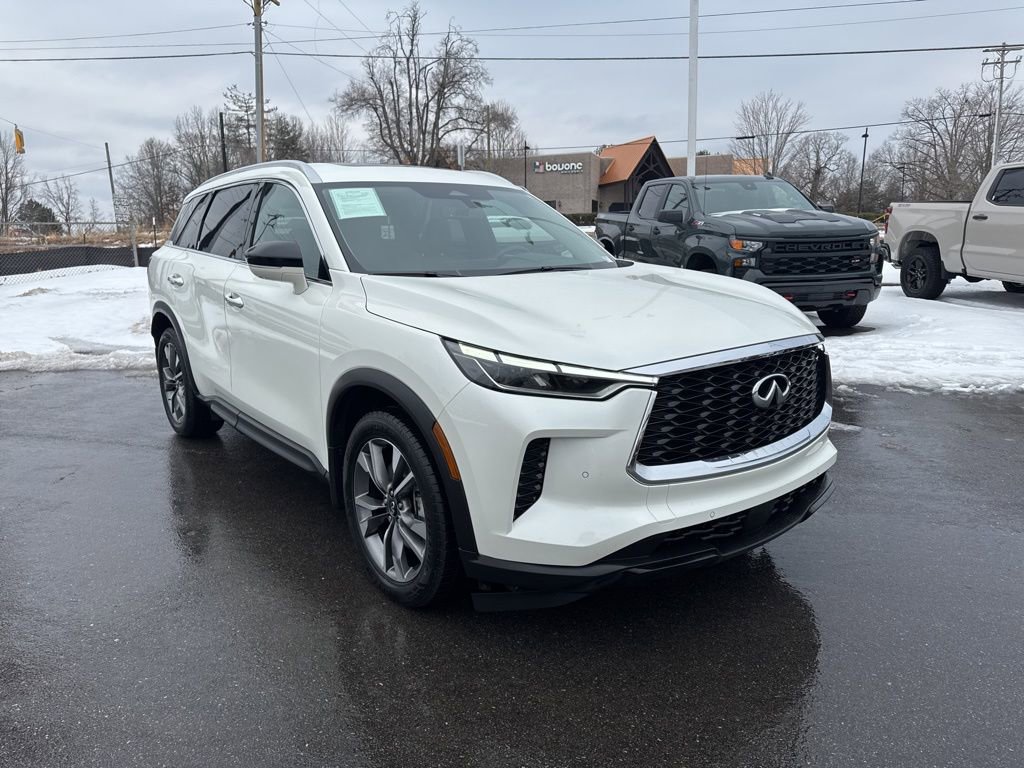 Used 2023 INFINITI QX60 Luxe w/ Cargo Package image 7
