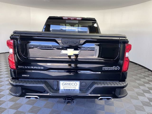 Used 2022 Chevrolet Silverado 1500 High Country w/ Technology Package AWD/4WD image 7