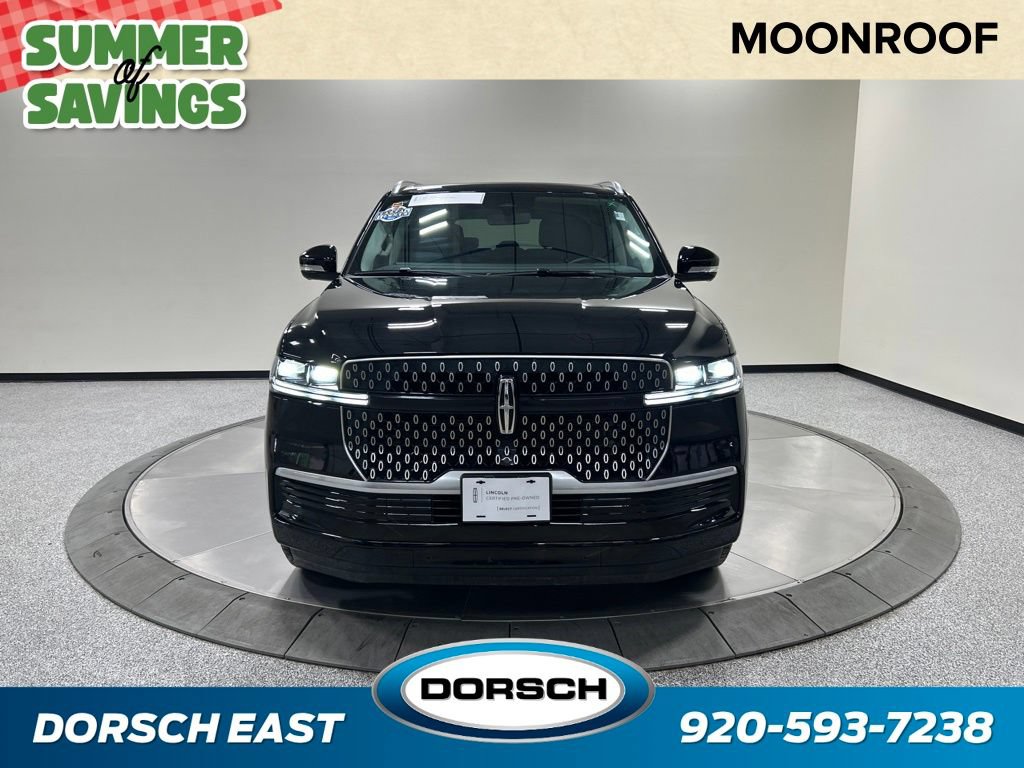 Certified 2026 Lincoln Navigator Reserve AWD/4WD image 2