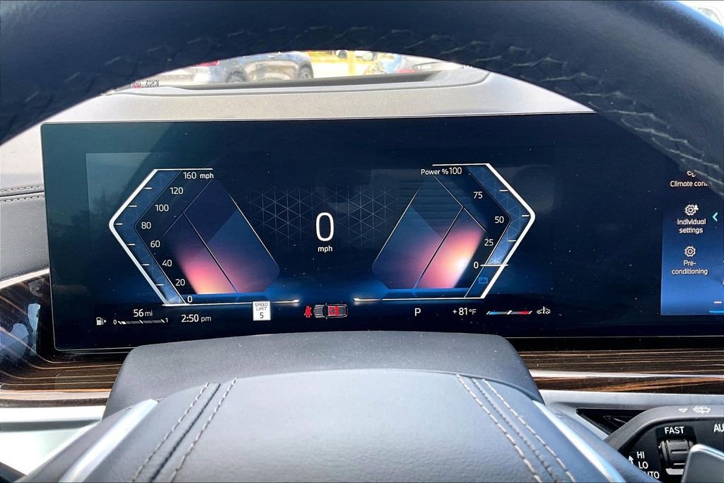 Used 2026 BMW X5 sDrive40i image 12