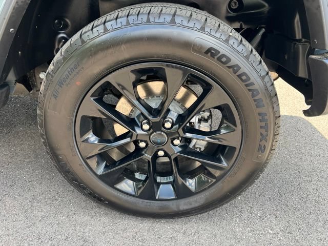 Used 2025 Jeep Wrangler Unlimited Sahara AWD/4WD image 37