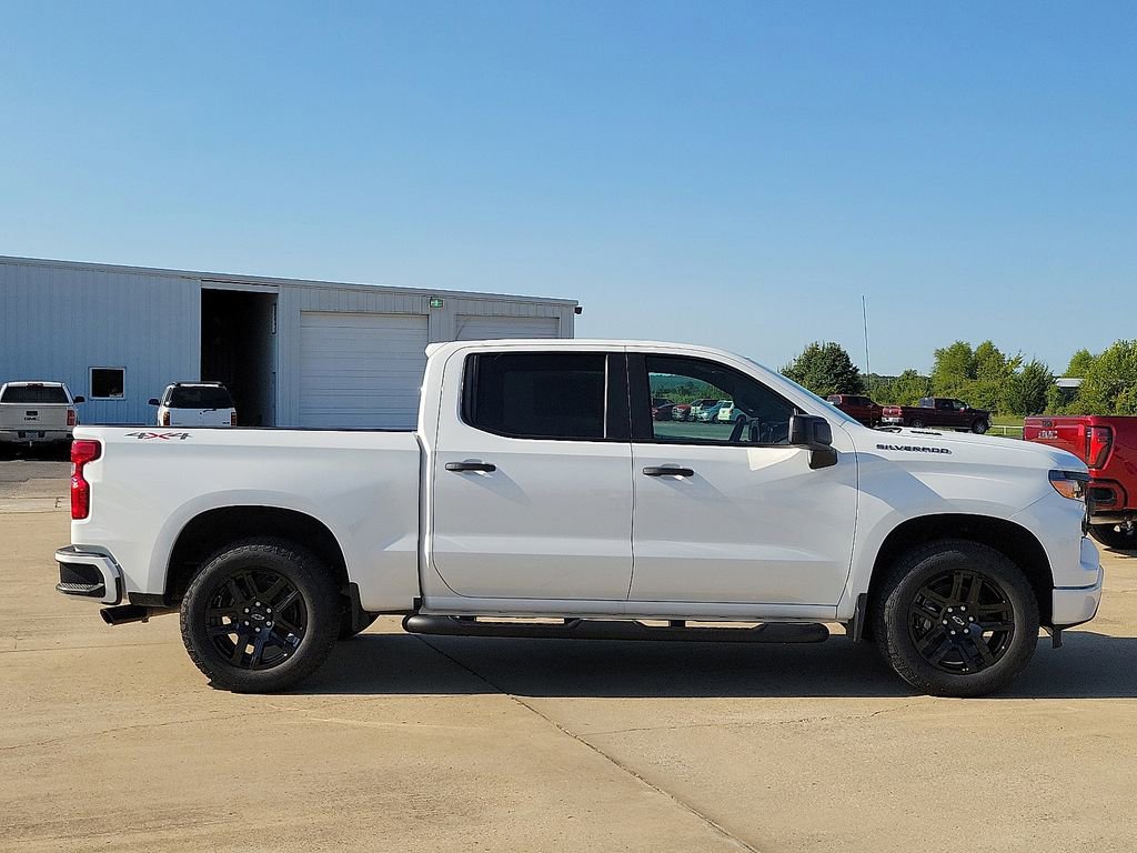 New 2026 Chevrolet Silverado 1500 Custom w/ Turbomax Blackout Package image 7