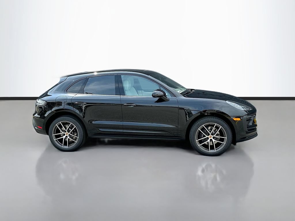 New 2026 Porsche Macan AWD/4WD image 8