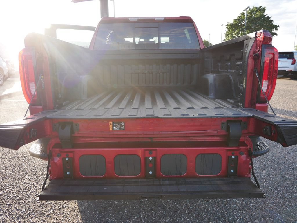 Used 2022 GMC Sierra 1500 Denali w/ Denali Premium Package AWD/4WD image 11