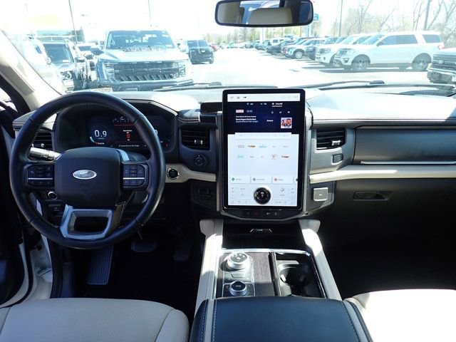 Used 2023 Ford Expedition Max Platinum image 13
