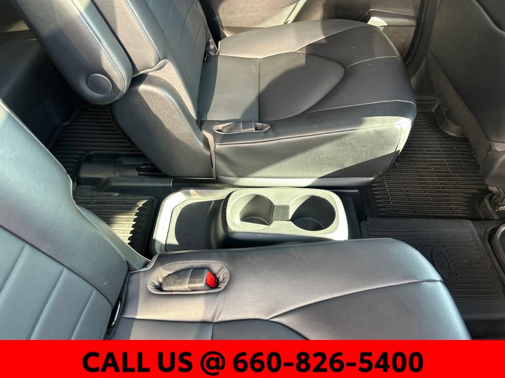 Used 2022 Toyota Highlander XLE AWD/4WD image 13