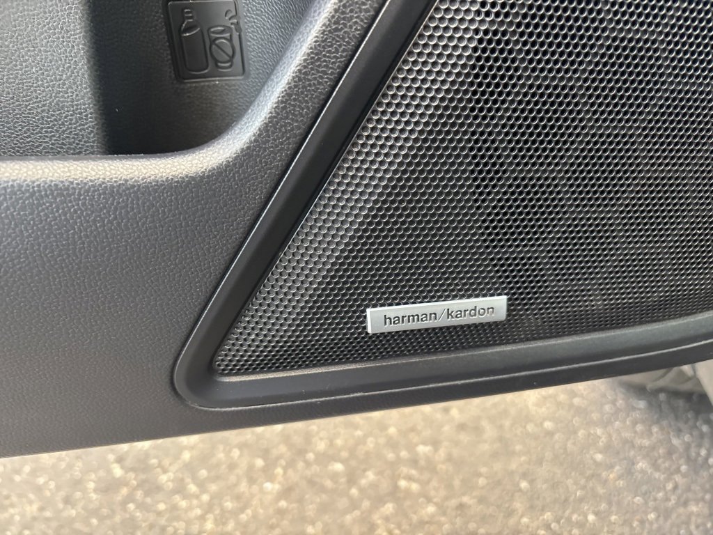 Used 2021 Subaru Outback Limited XT w/ Popular Package #2 image 16