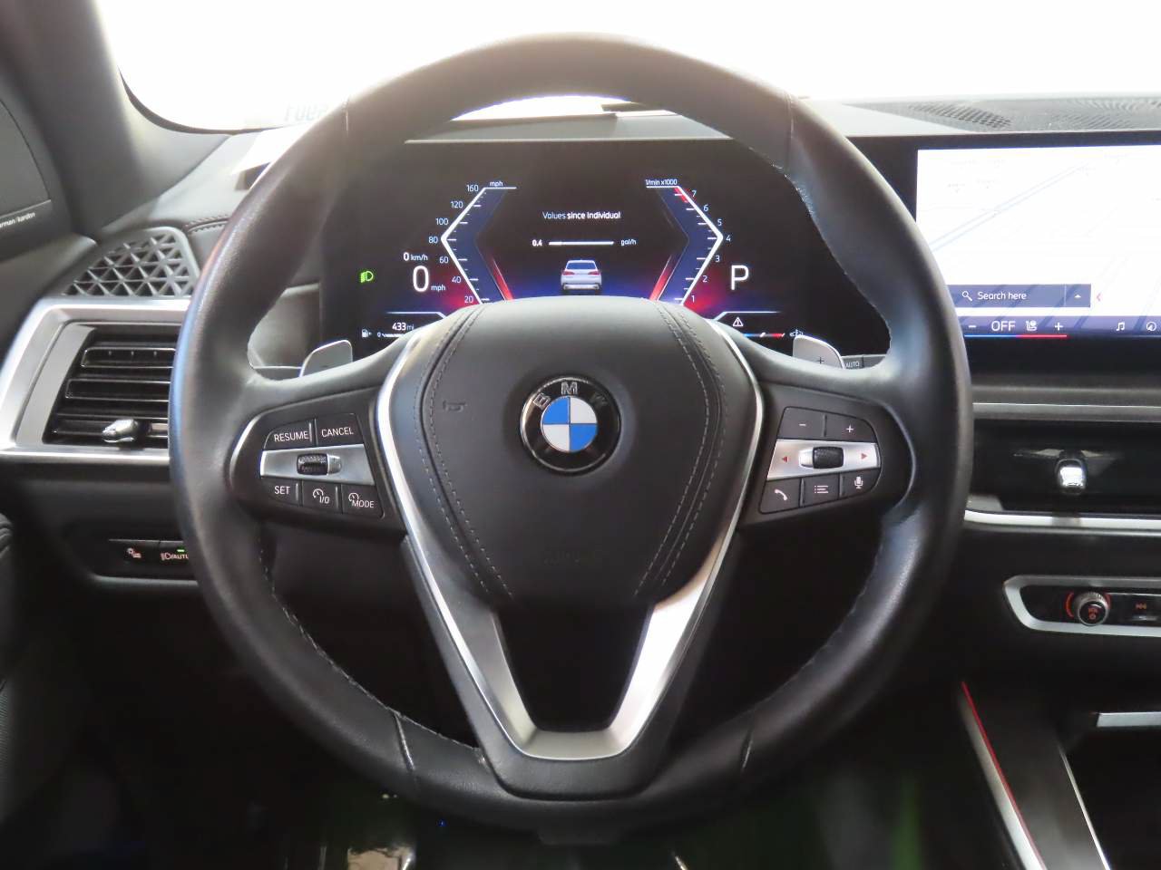 Used 2025 BMW X5 sDrive40i w/ Climate Comfort Package RWD image 10