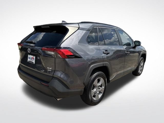 Used 2022 Toyota RAV4 XLE AWD/4WD image 9