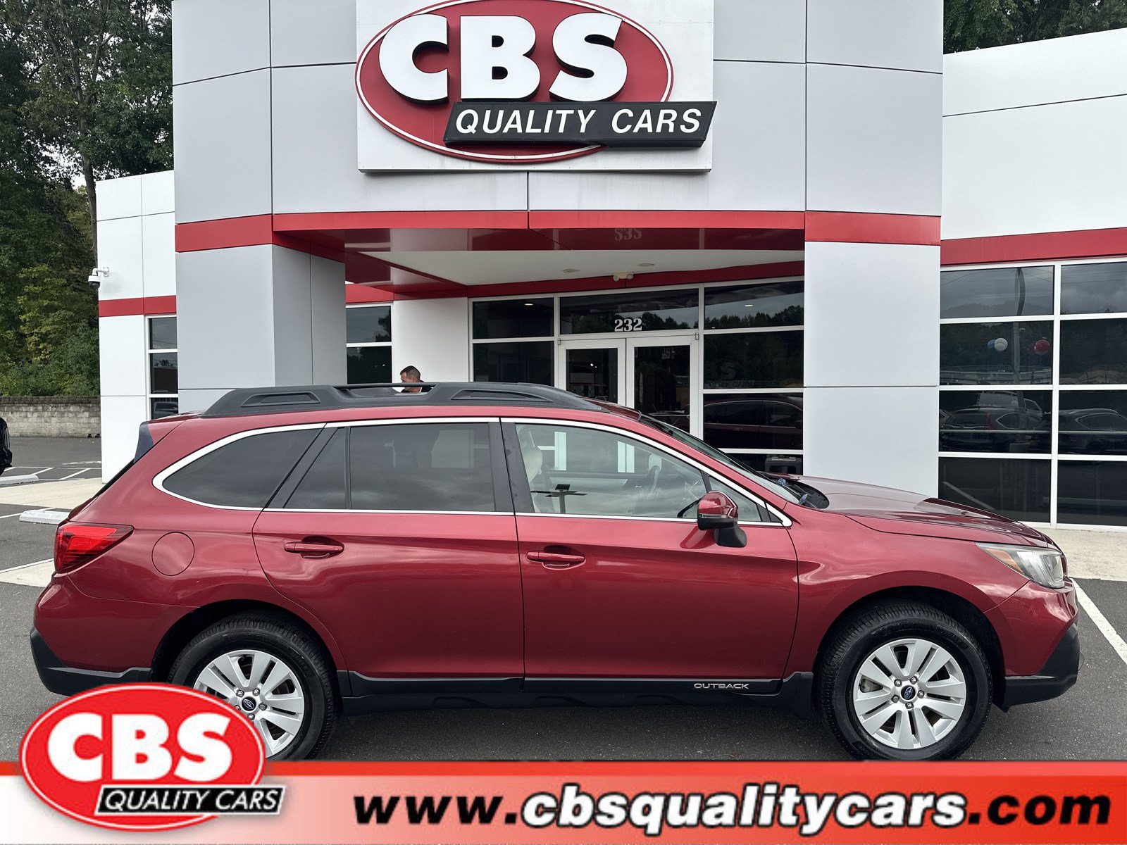 Used 2019 Subaru Outback 2.5i Premium AWD/4WD image 1
