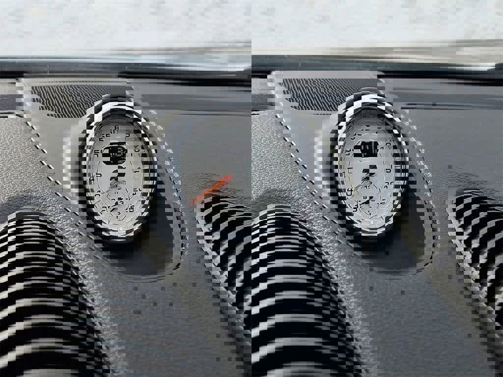 Certified 2024 Porsche 718 Boxster image 17