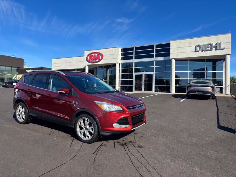 Used 2016 Ford Escape Titanium AWD/4WD image 4