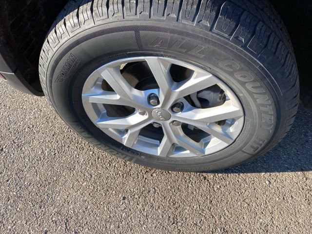 Used 2023 Jeep Grand Cherokee Limited image 34