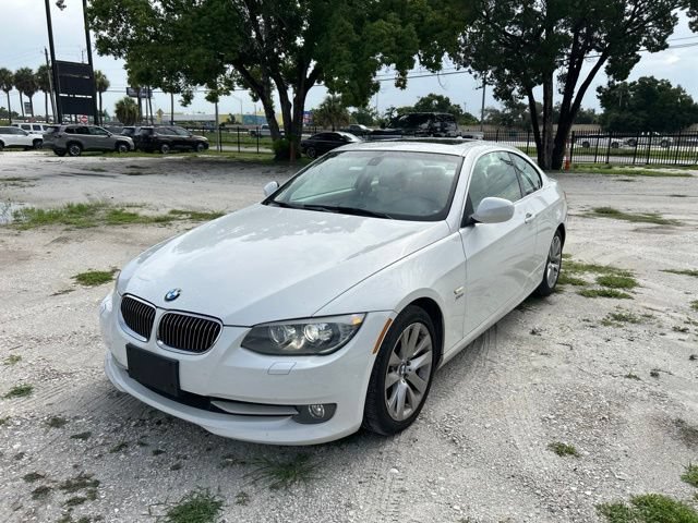 Used 2013 BMW 328i xDrive Coupe AWD/4WD image 2