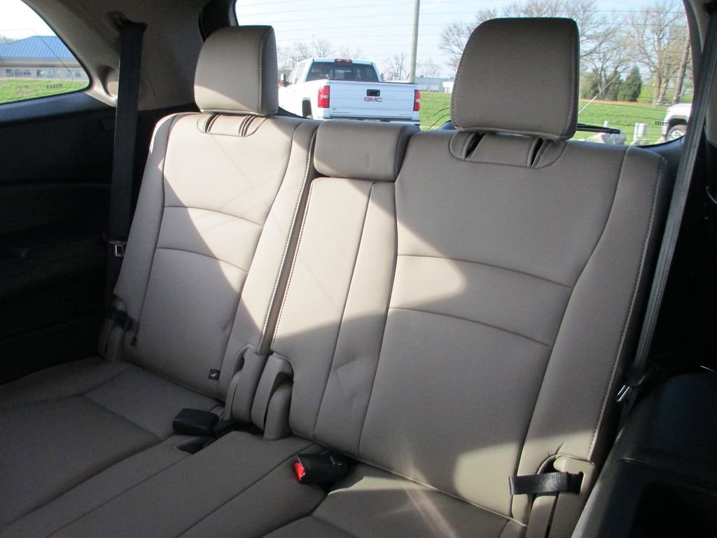Used 2017 Honda Pilot Elite image 21