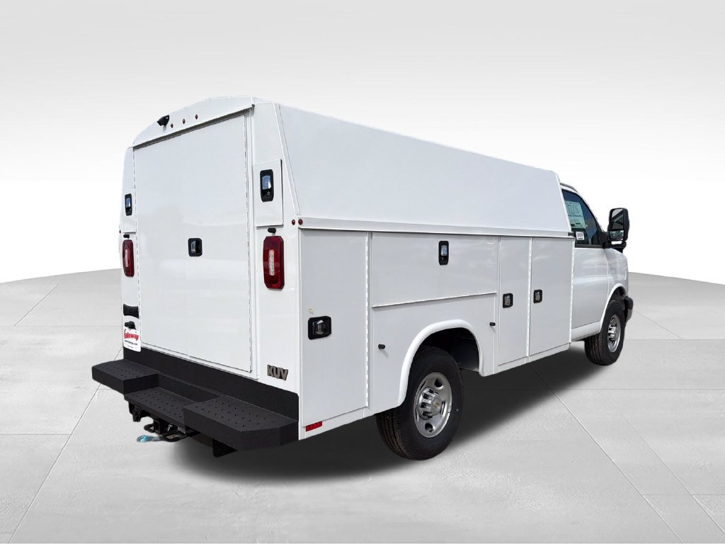 New 2026 Chevrolet Express 3500 w/ Power Convenience Package RWD image 9