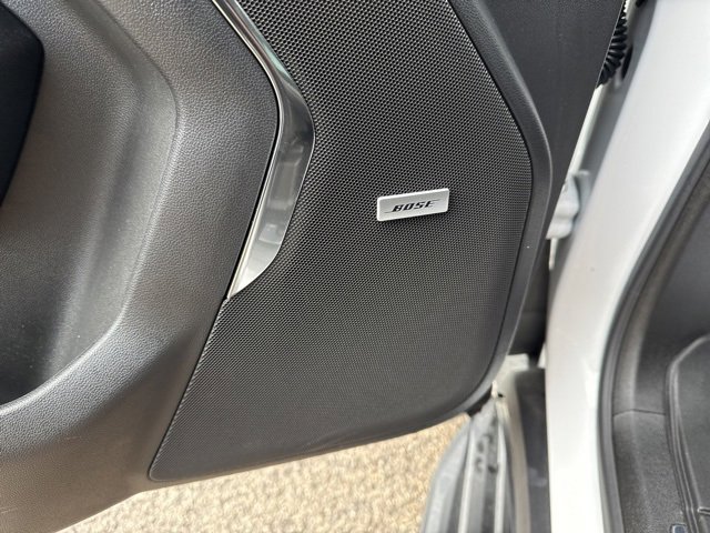 Used 2025 GMC Yukon XL Elevation image 31