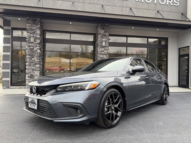 Used 2024 Honda Civic Sport Touring image 2