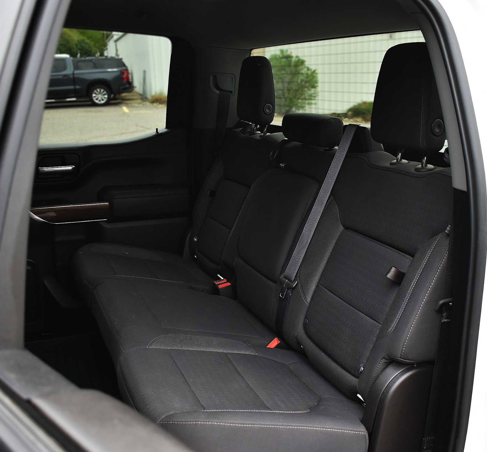 Used 2021 Chevrolet Silverado 1500 RST w/ Z71 Off-Road Package AWD/4WD image 11
