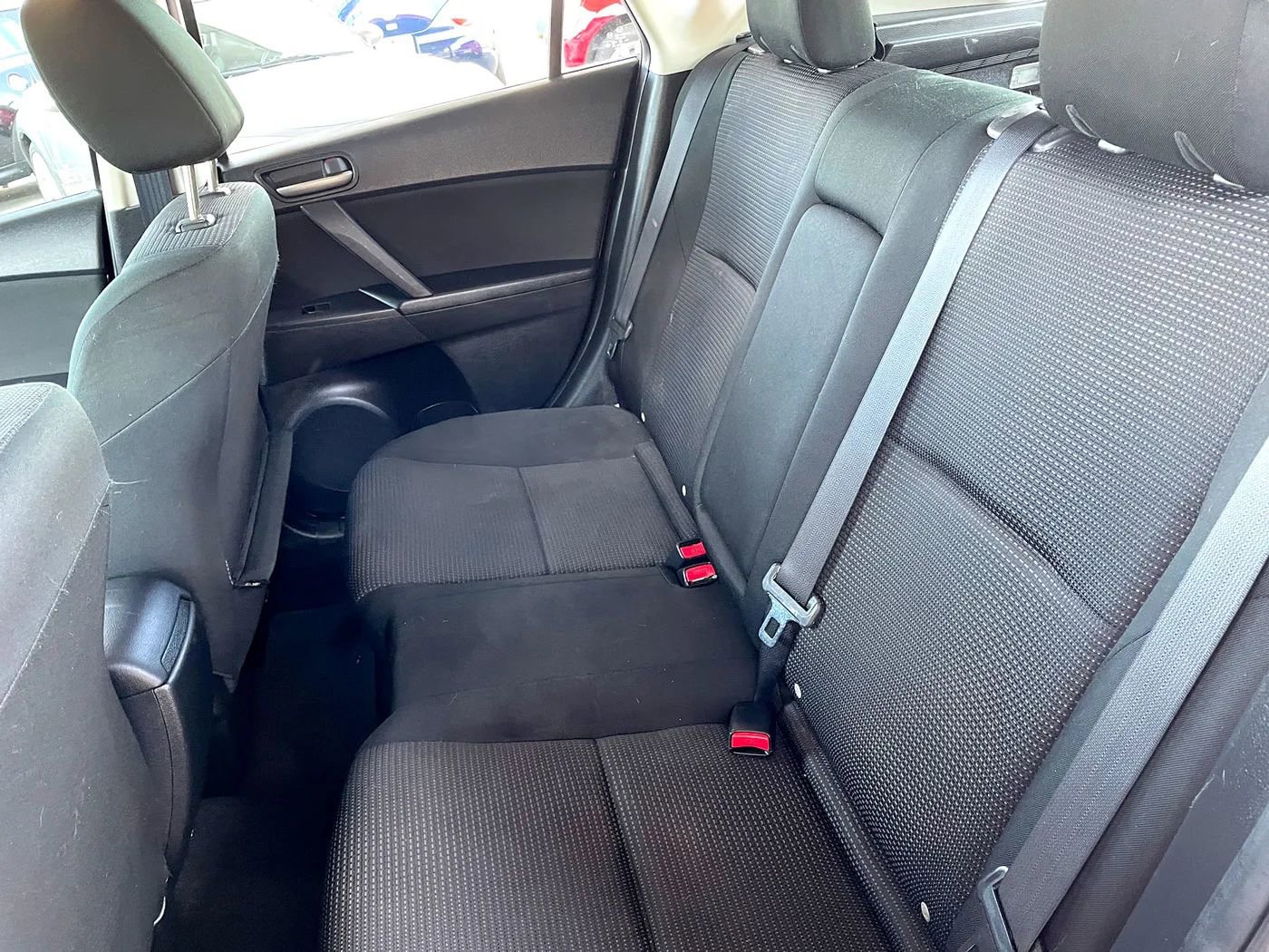 Used 2012 MAZDA MAZDA3 i Touring FWD image 10