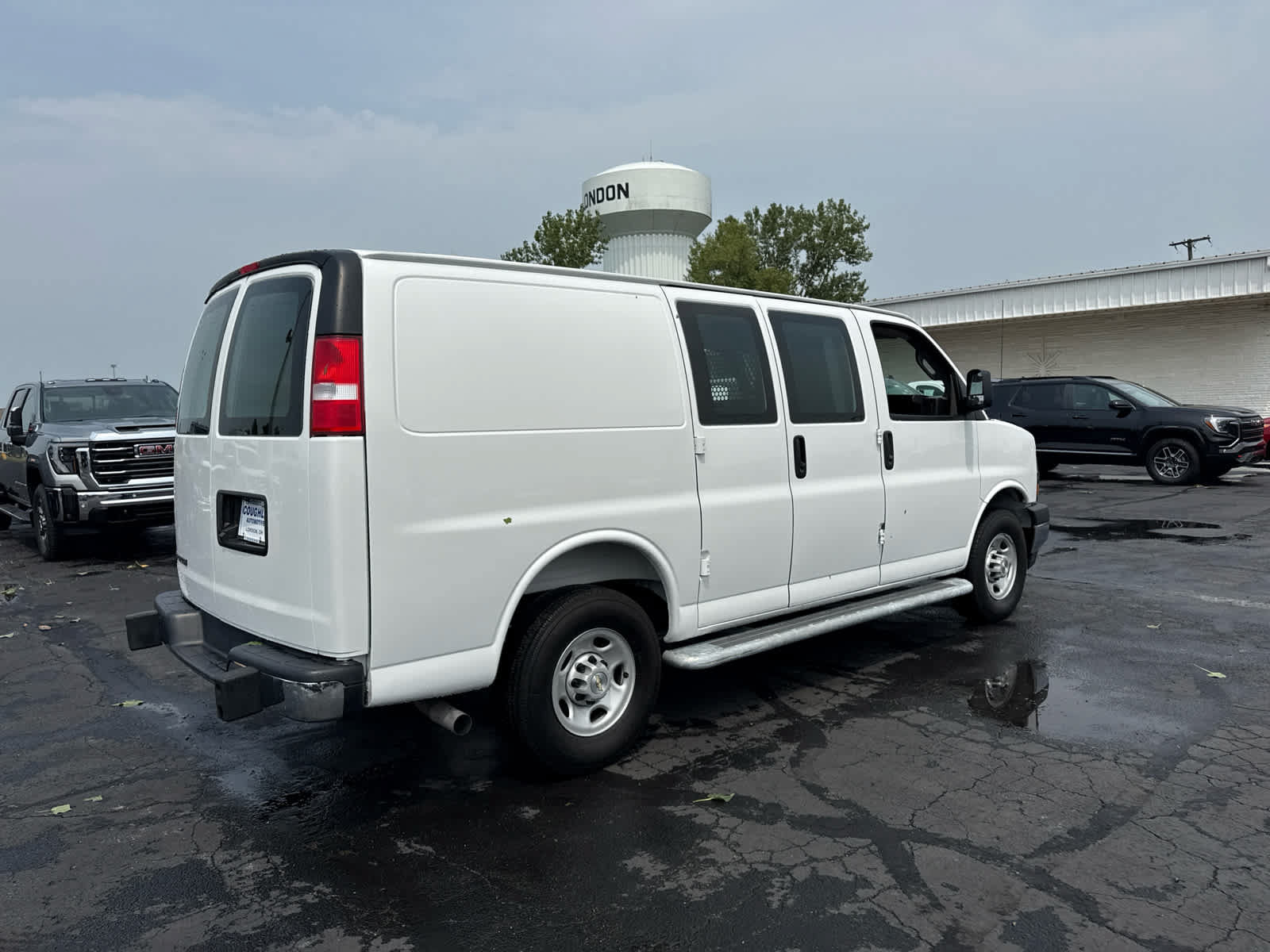 Certified 2025 Chevrolet Express 2500 w/ Driver Convenience Package RWD image 5