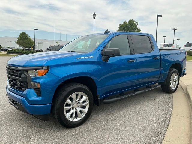 Used 2023 Chevrolet Silverado 1500 Custom AWD/4WD image 3