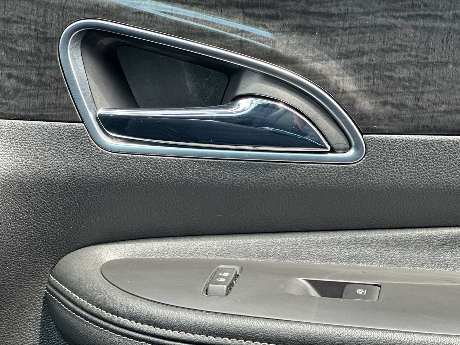 Used 2016 Buick Encore FWD image 30
