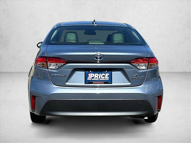 Used 2024 Toyota Corolla LE FWD image 4