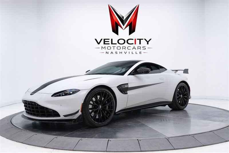 Used 2023 Aston Martin V8 Vantage Coupe RWD image 2