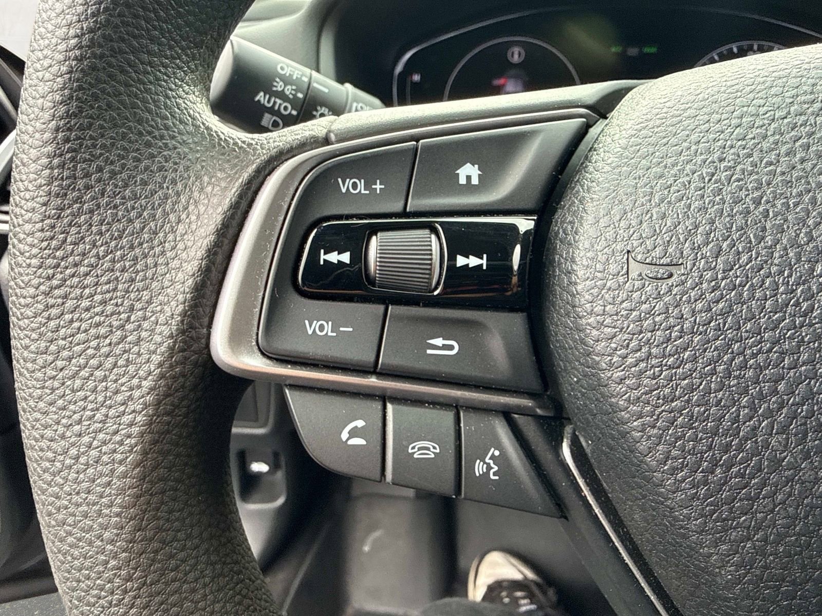 Used 2018 Honda Accord EX image 27